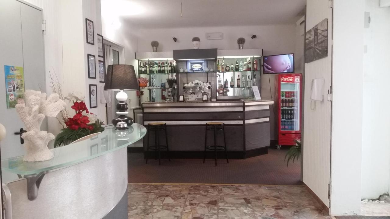 Hotel Manolita 리미니 외부 사진